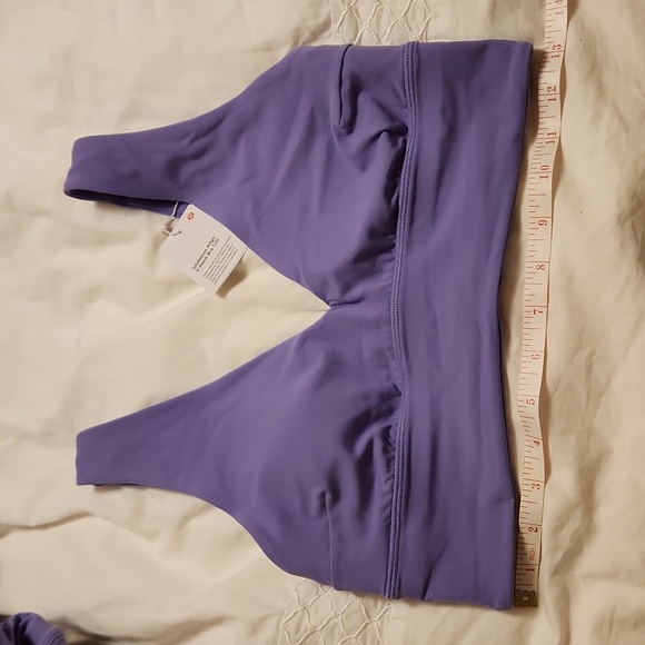 NWT lululemon Align™ V-Neck Bra, Light Support, C/D Cup, Dark Lavender Size 8 - Picture 4 of 5